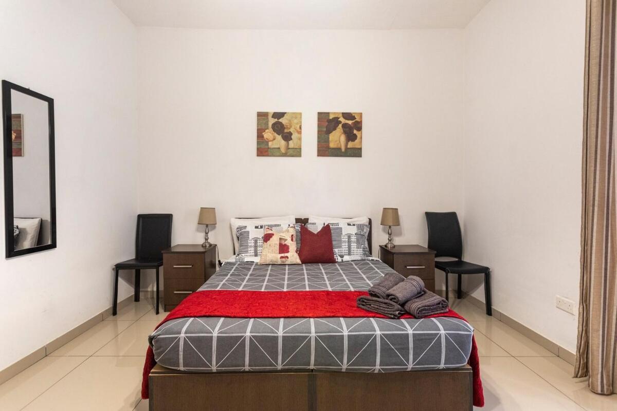 Superbly Located Cosy 2-Bedroom Apartment Valletta Eksteriør billede